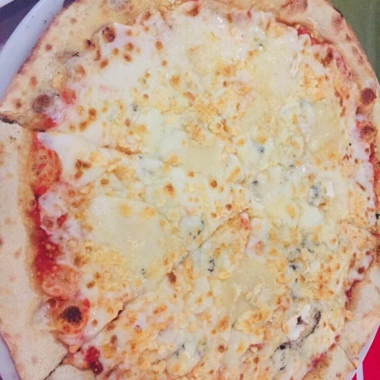 LA PIZZA - Quattro formaggi