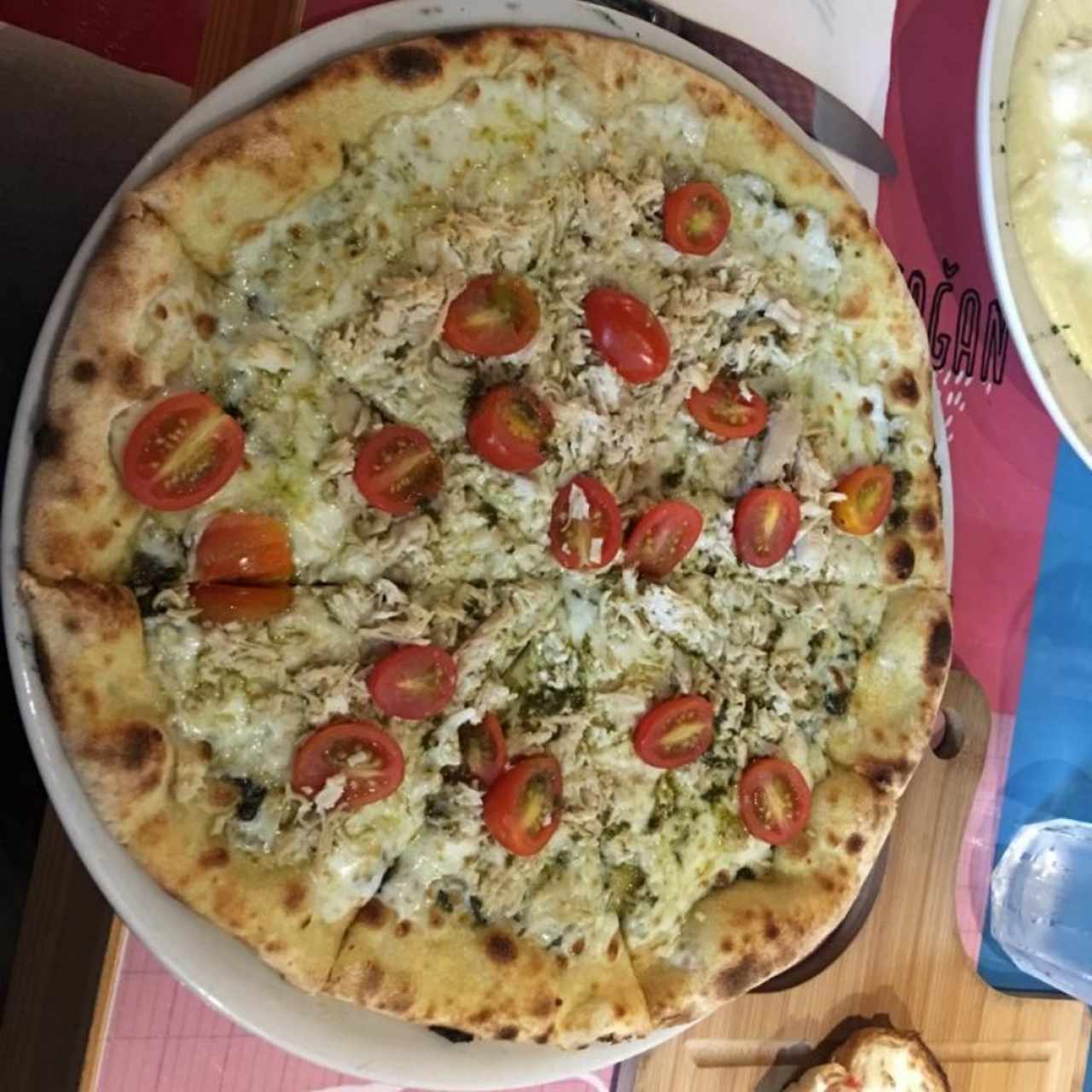 pizza con pesto