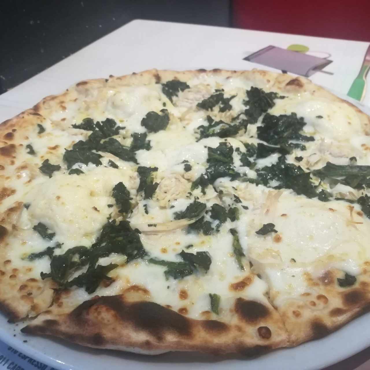 pizza de pollo con espinaca