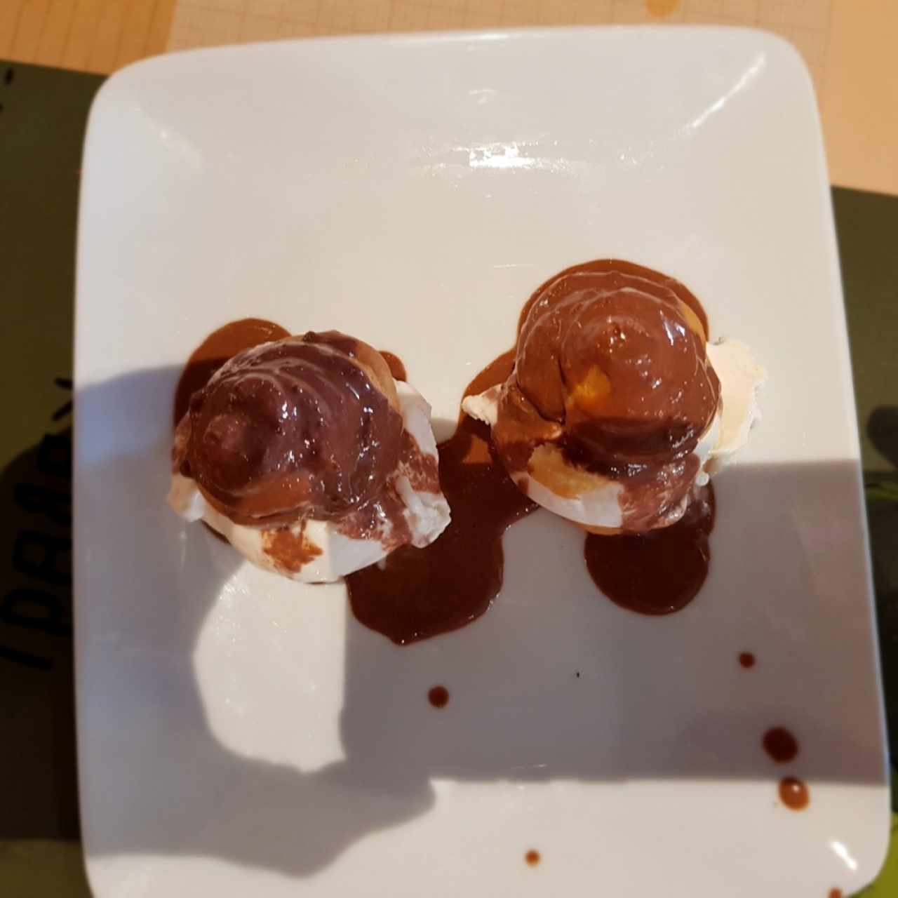 Profiteroles