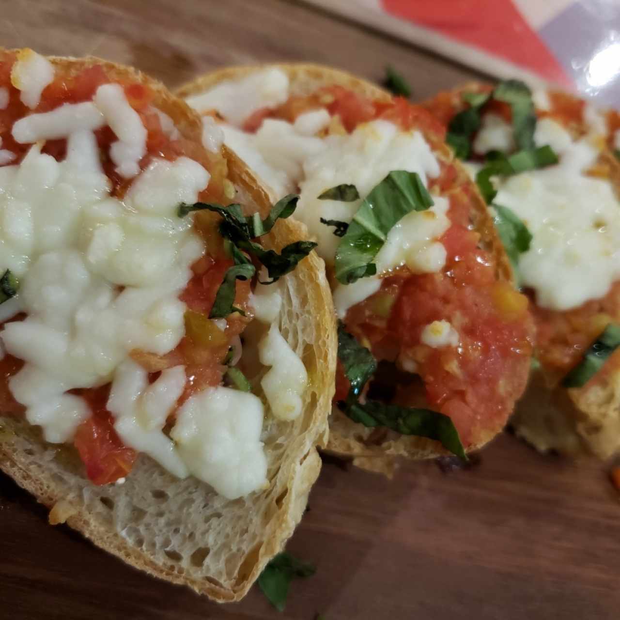 ANTIPASTI - BRUSCHETTA