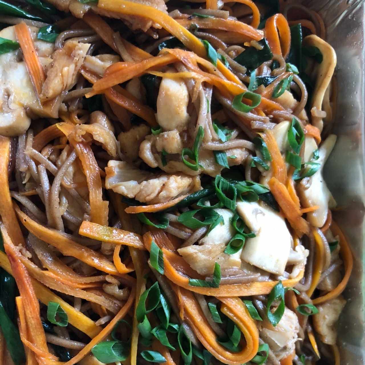 yakisoba de pollo