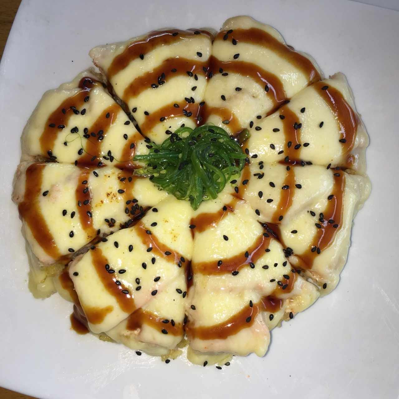 Sushi pizza