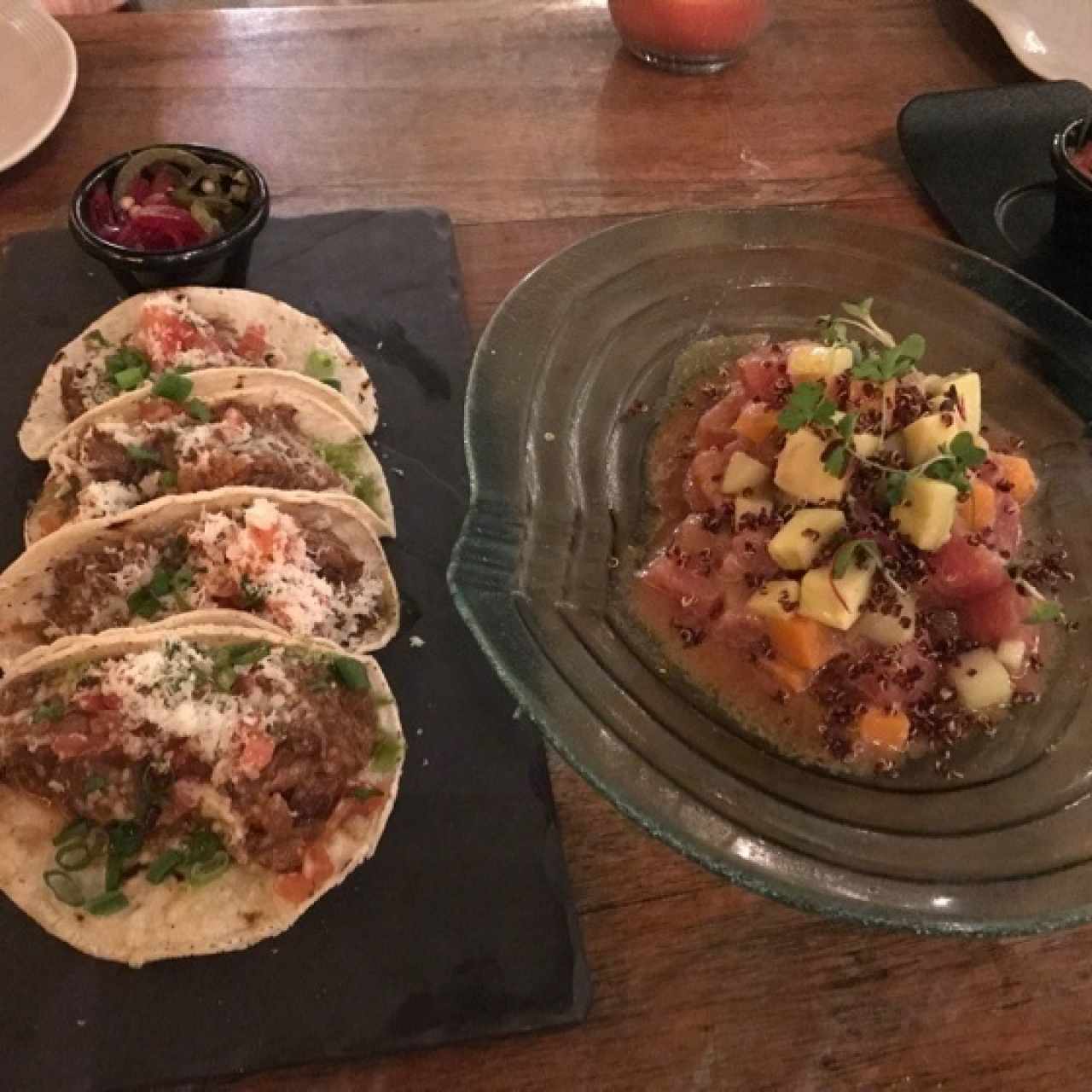 bt tacos y ceviche de tuna