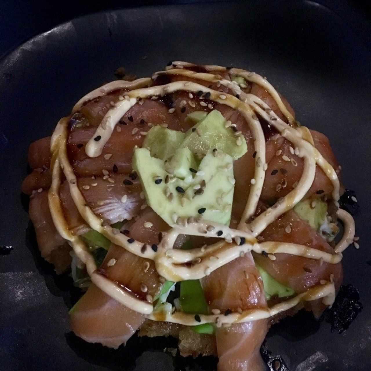 Para compartir - Sushi pizza salmón