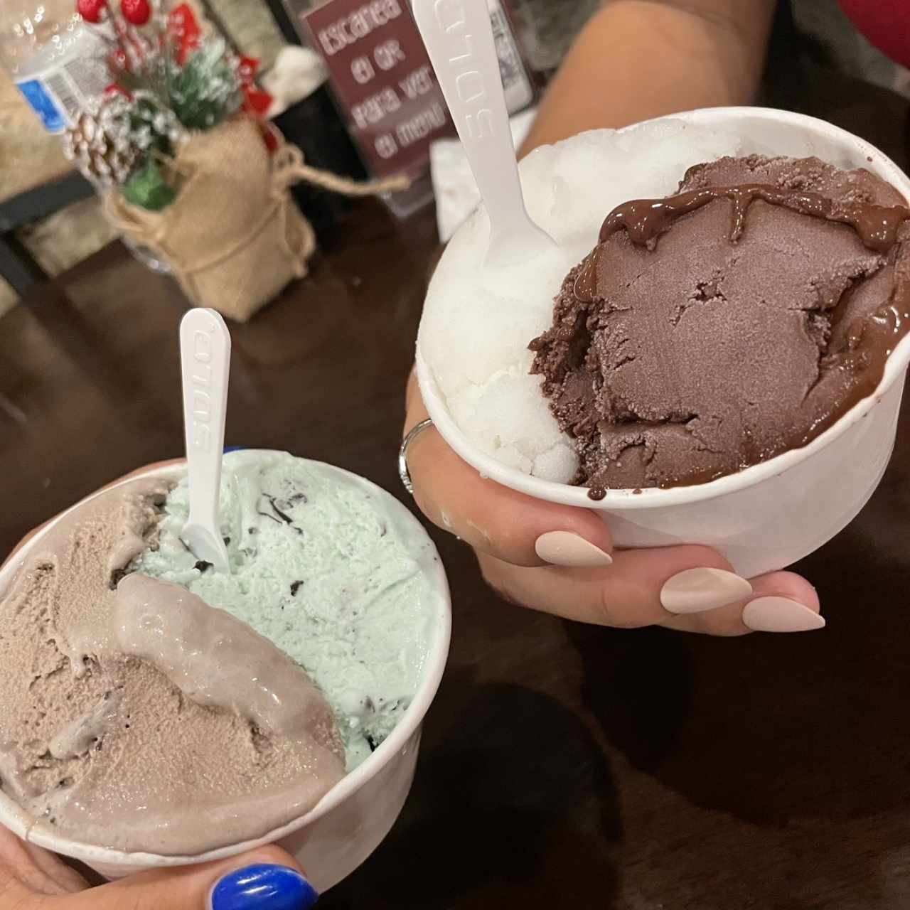 Helado de dos sabores 