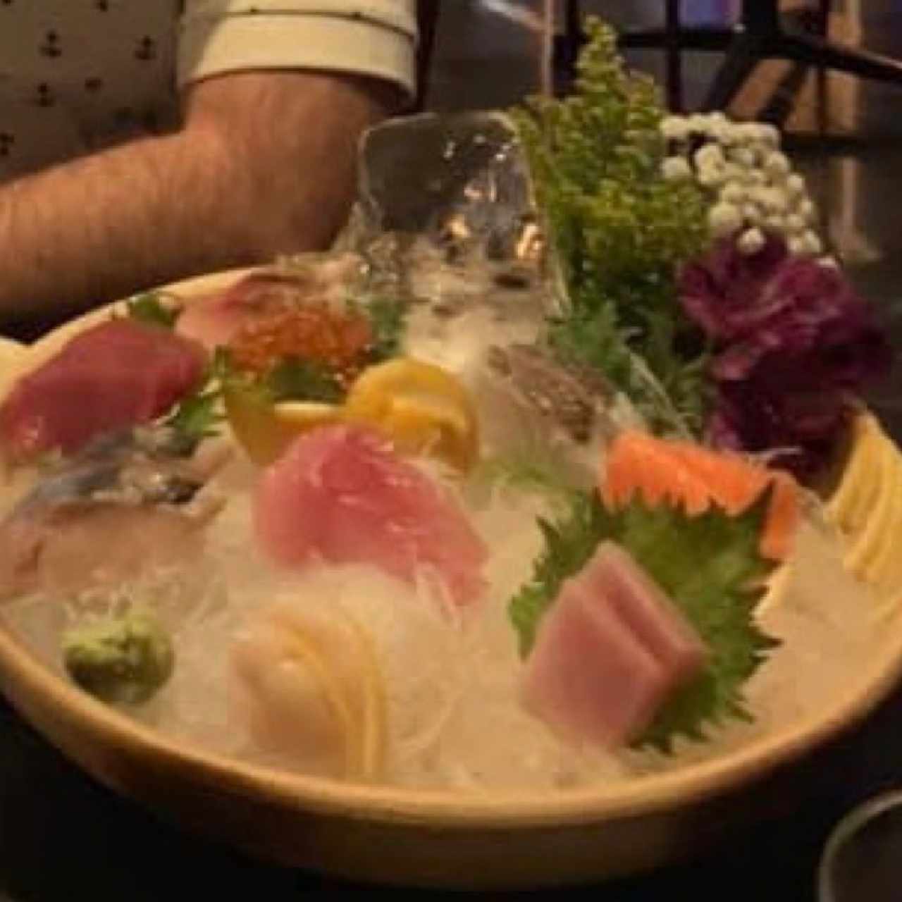 CHEF'S COMBINATIONS - SASHIMI SAMPLER