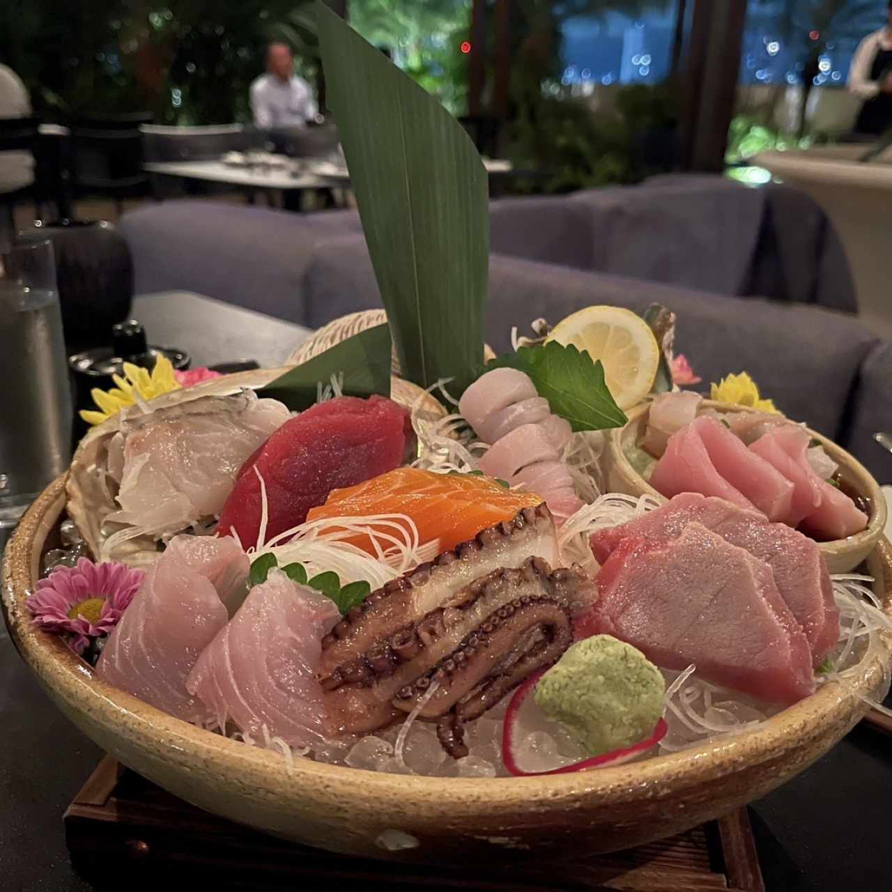 CHEF'S COMBINATIONS - SASHIMI SAMPLER