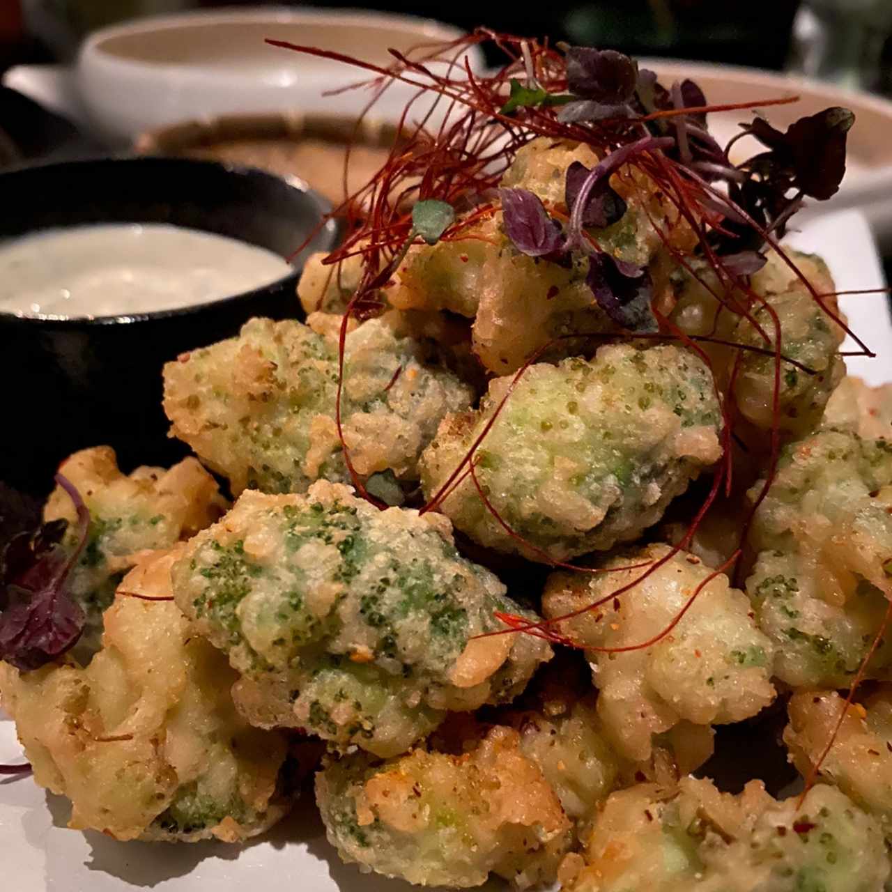 HOT - BROCCOLI TEMPURA