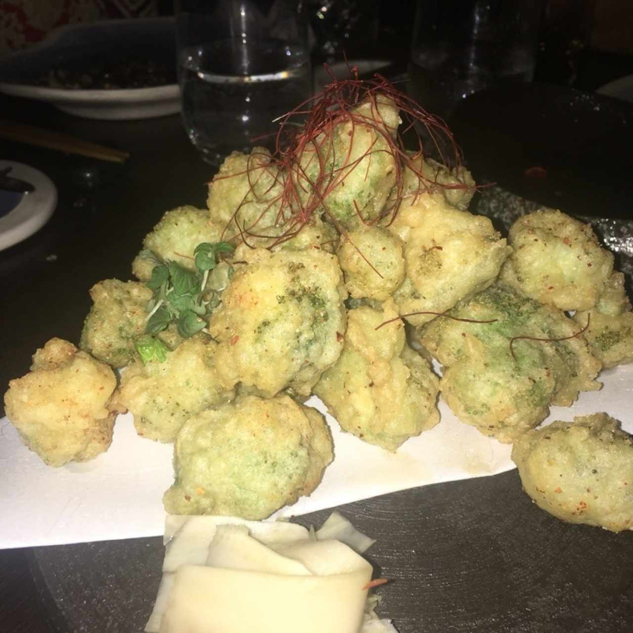 HOT - BROCCOLI TEMPURA