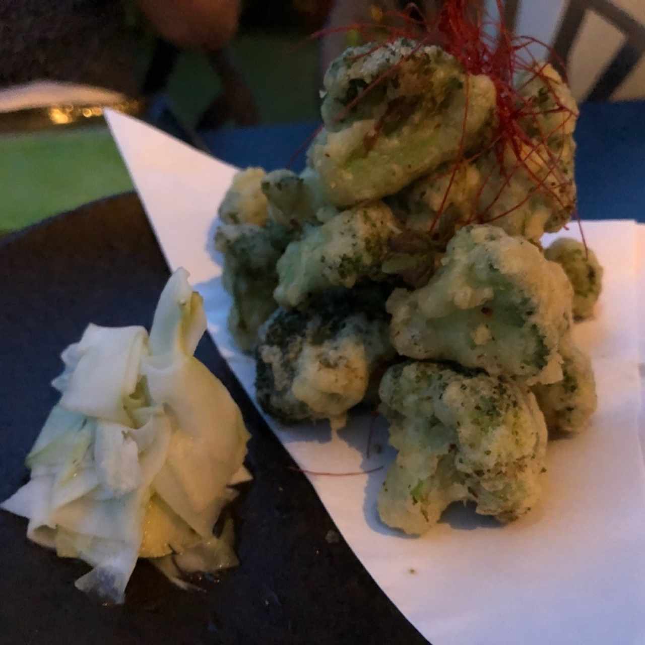 HOT - BROCCOLI TEMPURA