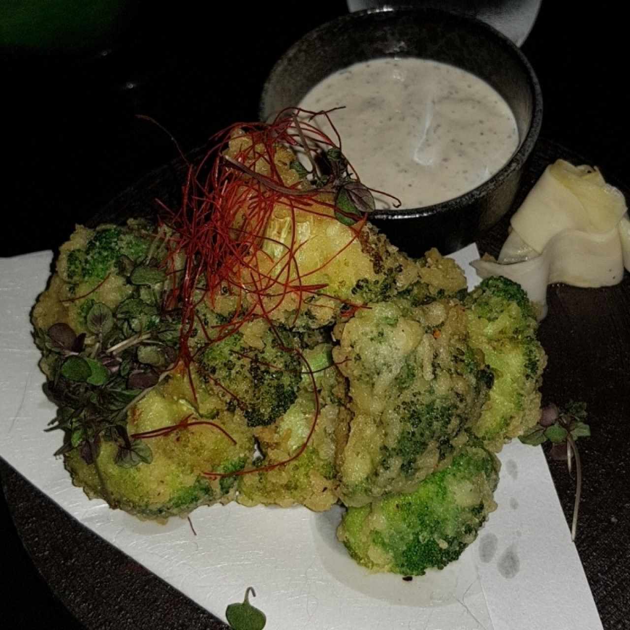 HOT - BROCCOLI TEMPURA