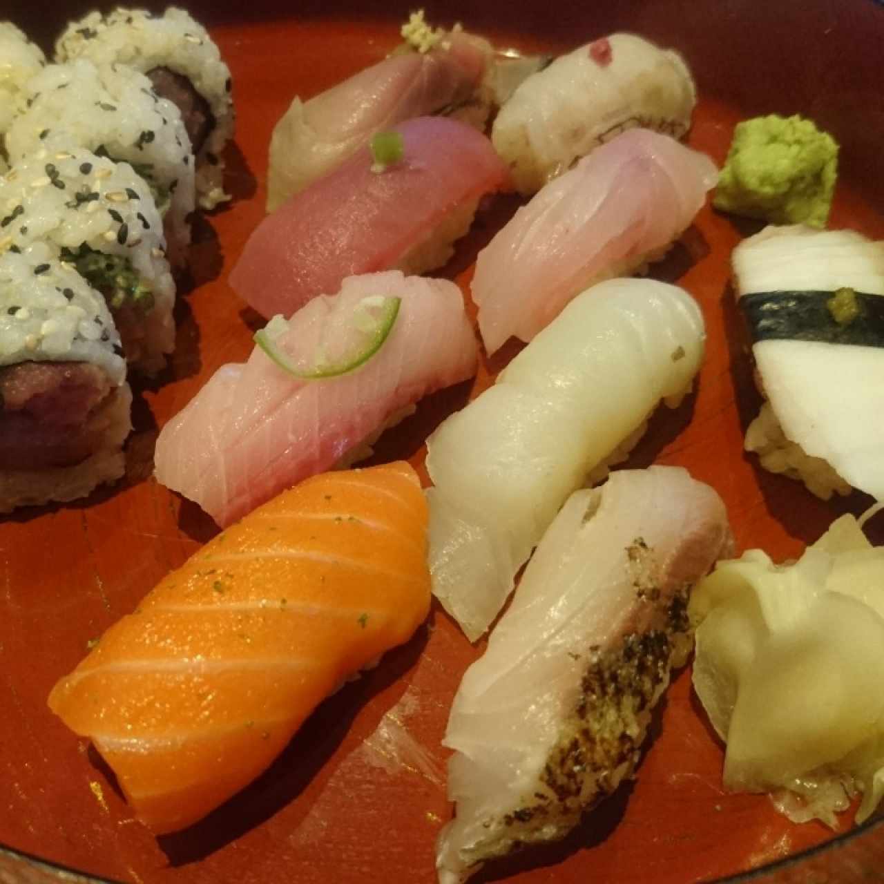 SUSHI SAMPLER