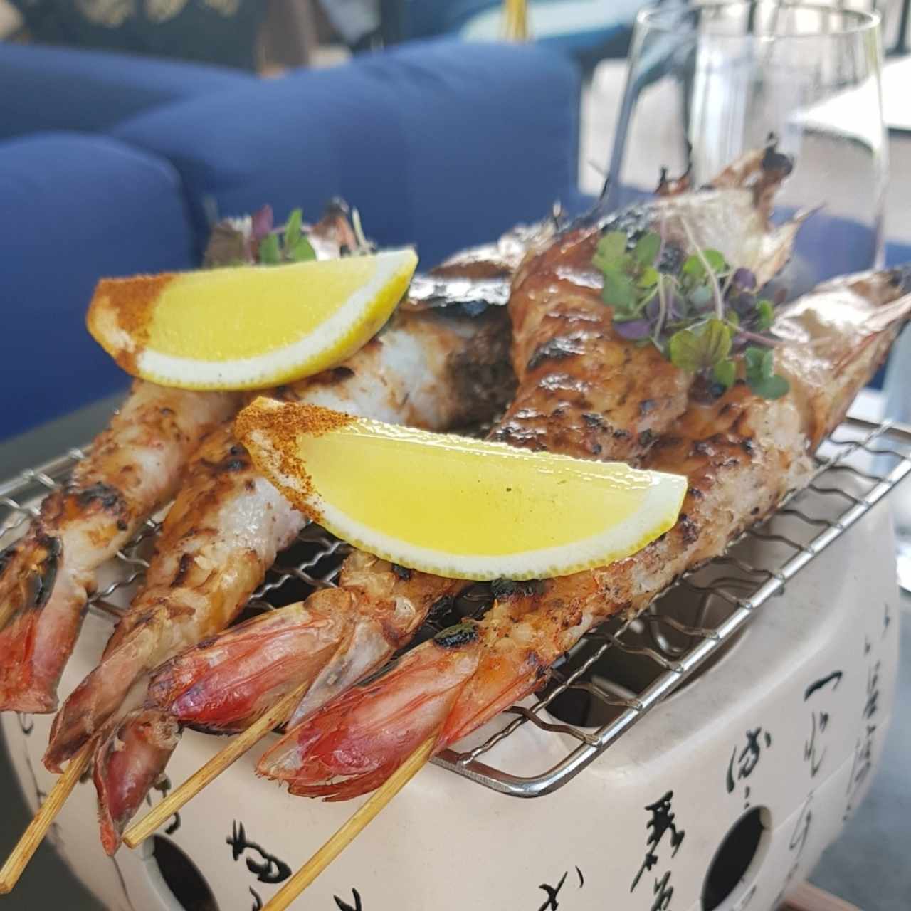 brocheta de langostino