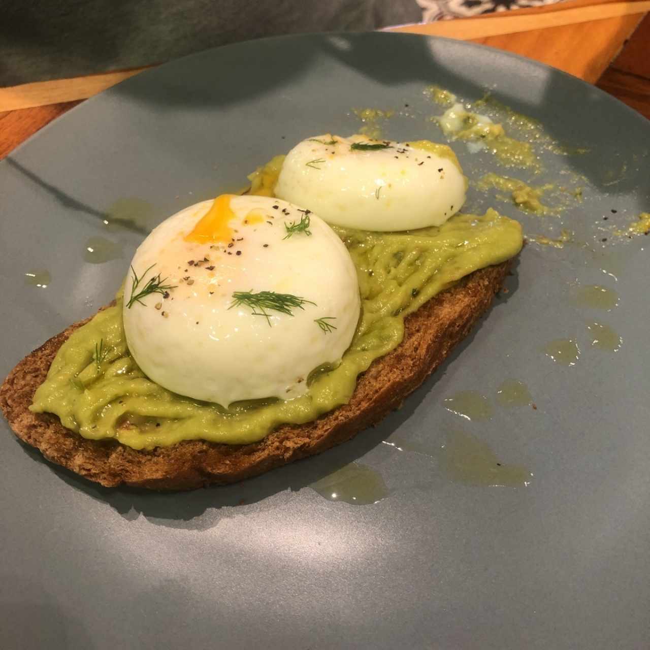 avotoast