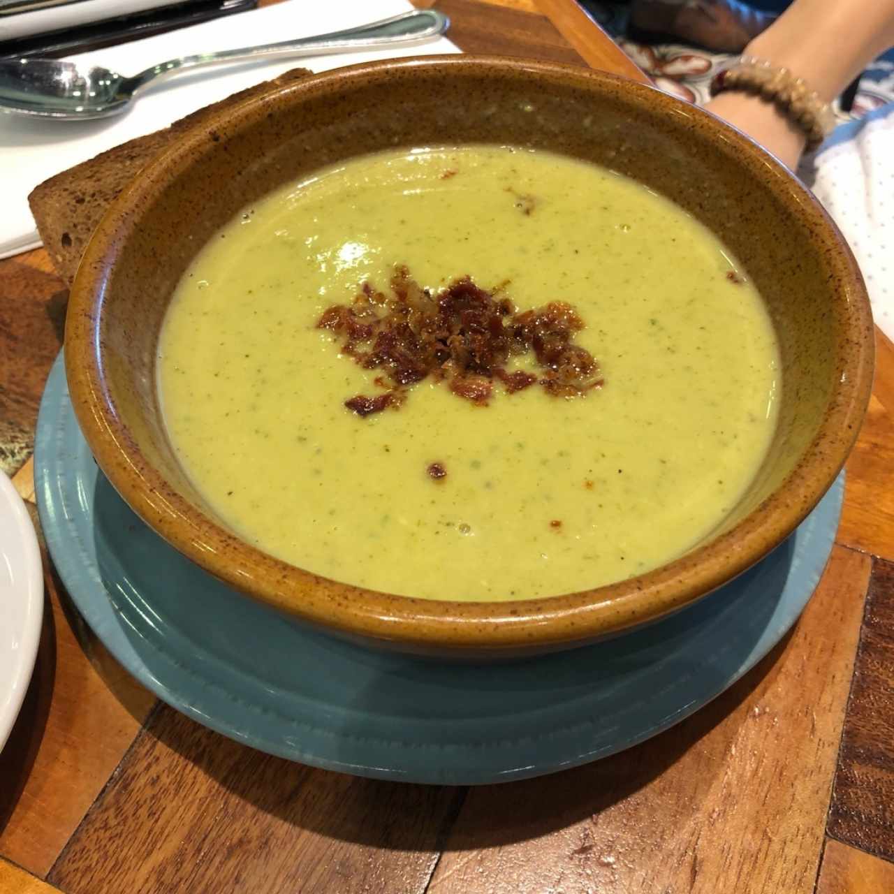 sopa de brocoli con queso