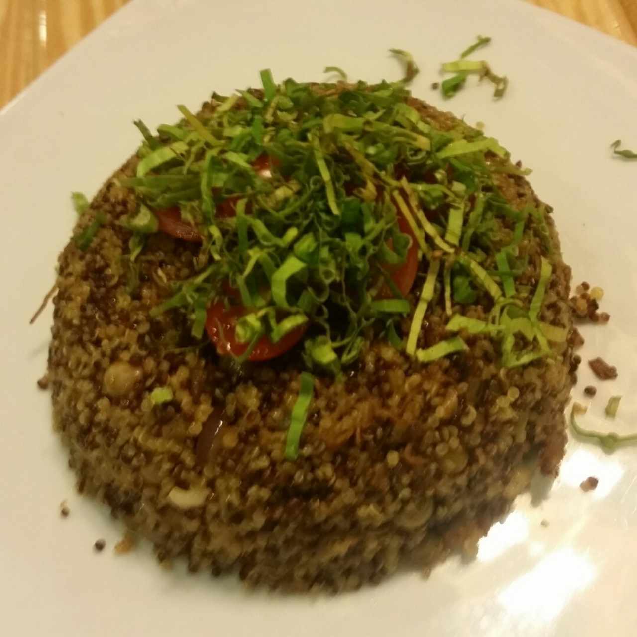 bowl de quinoa panameño