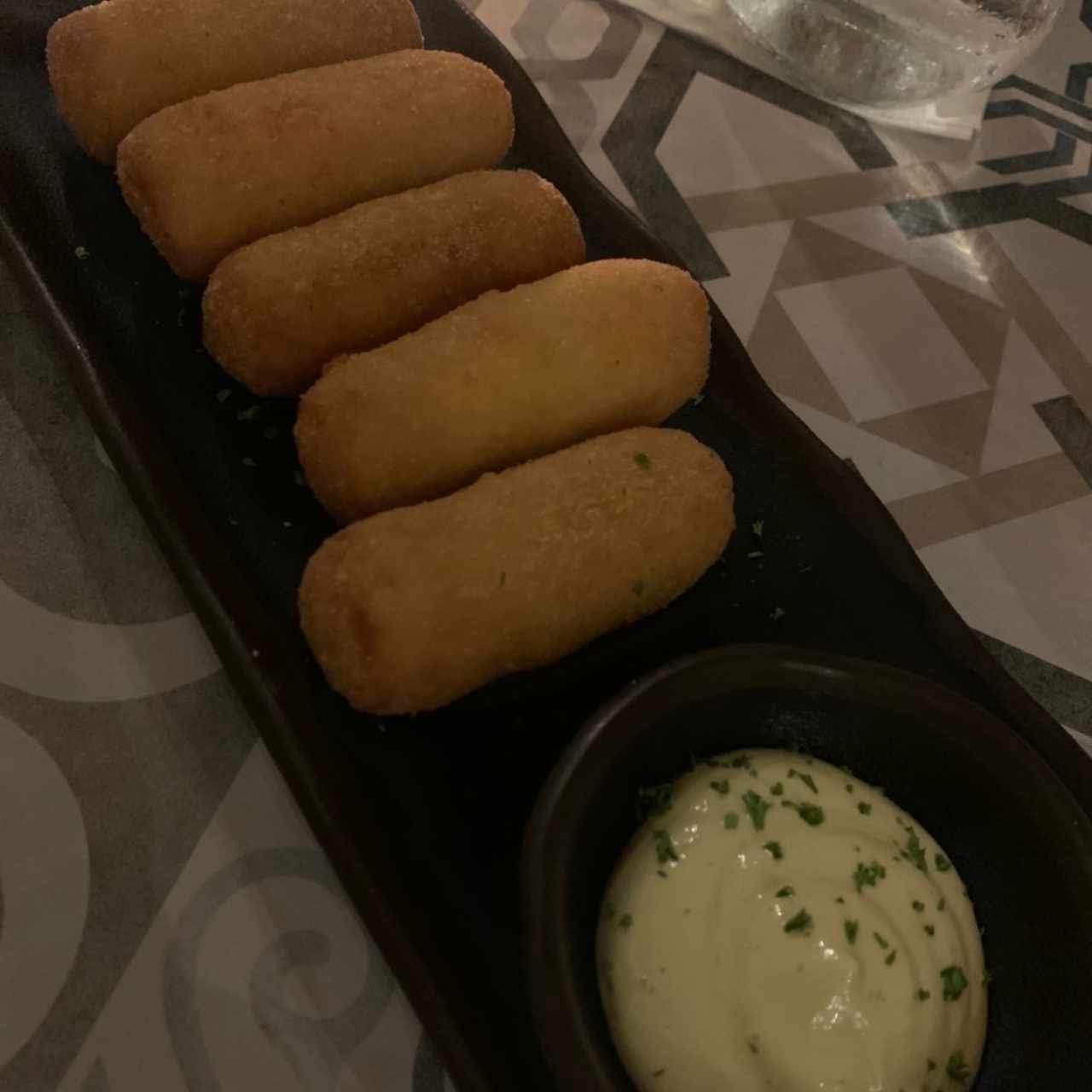 Croquetas cremosas de jamón ibérico de bellota