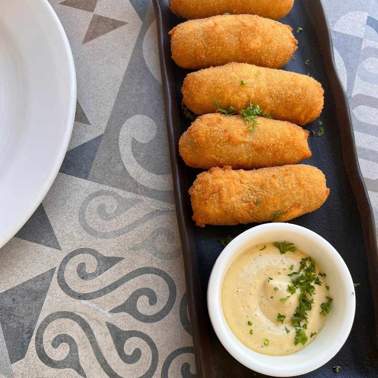 Croquetas cremosas de jamón ibérico de bellota