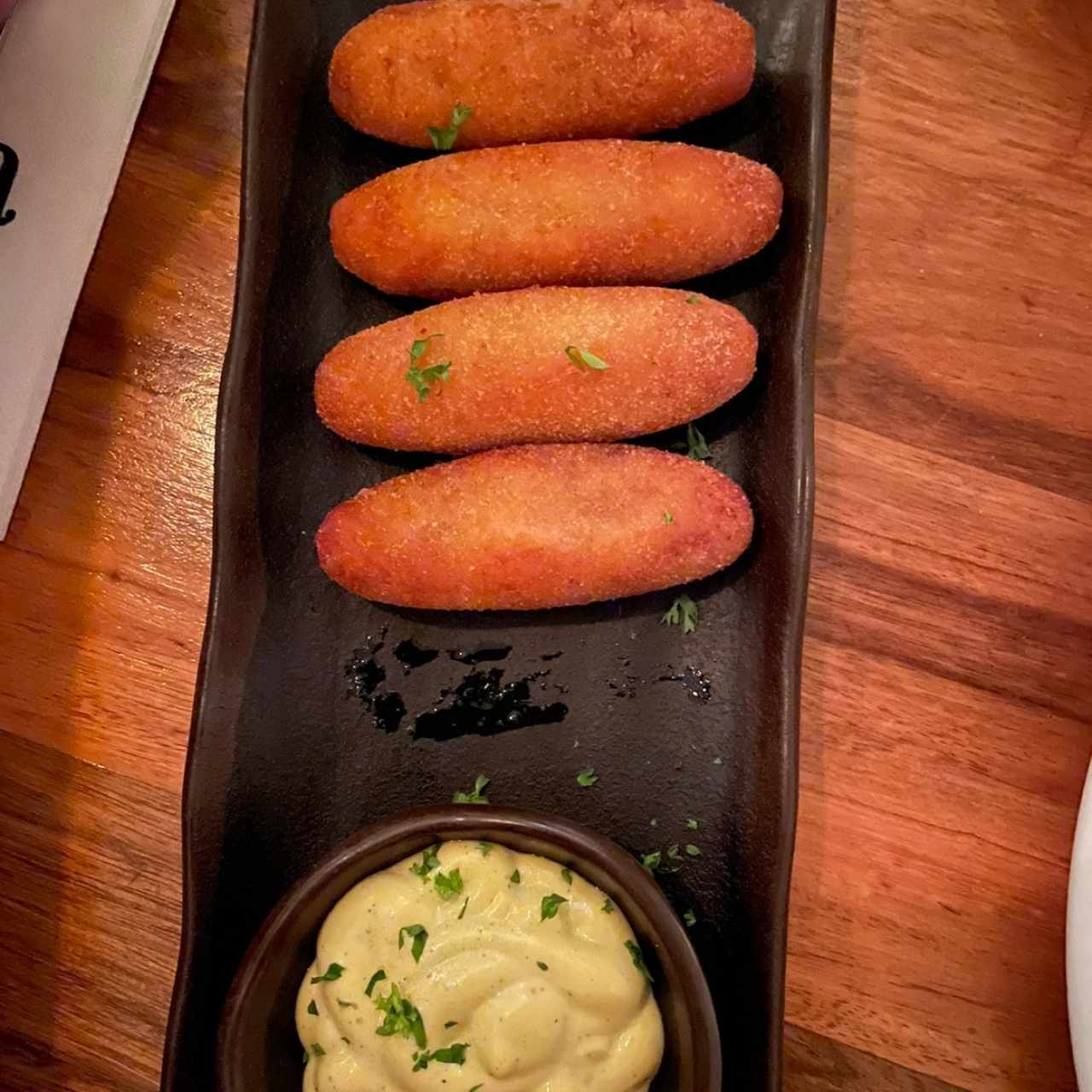 Croquetas cremosas de jamón ibérico de bellota