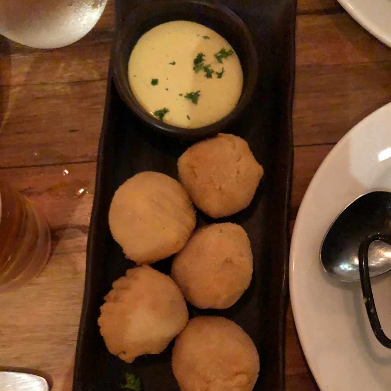 Croquetas de bacalao y pimientos del piquillo