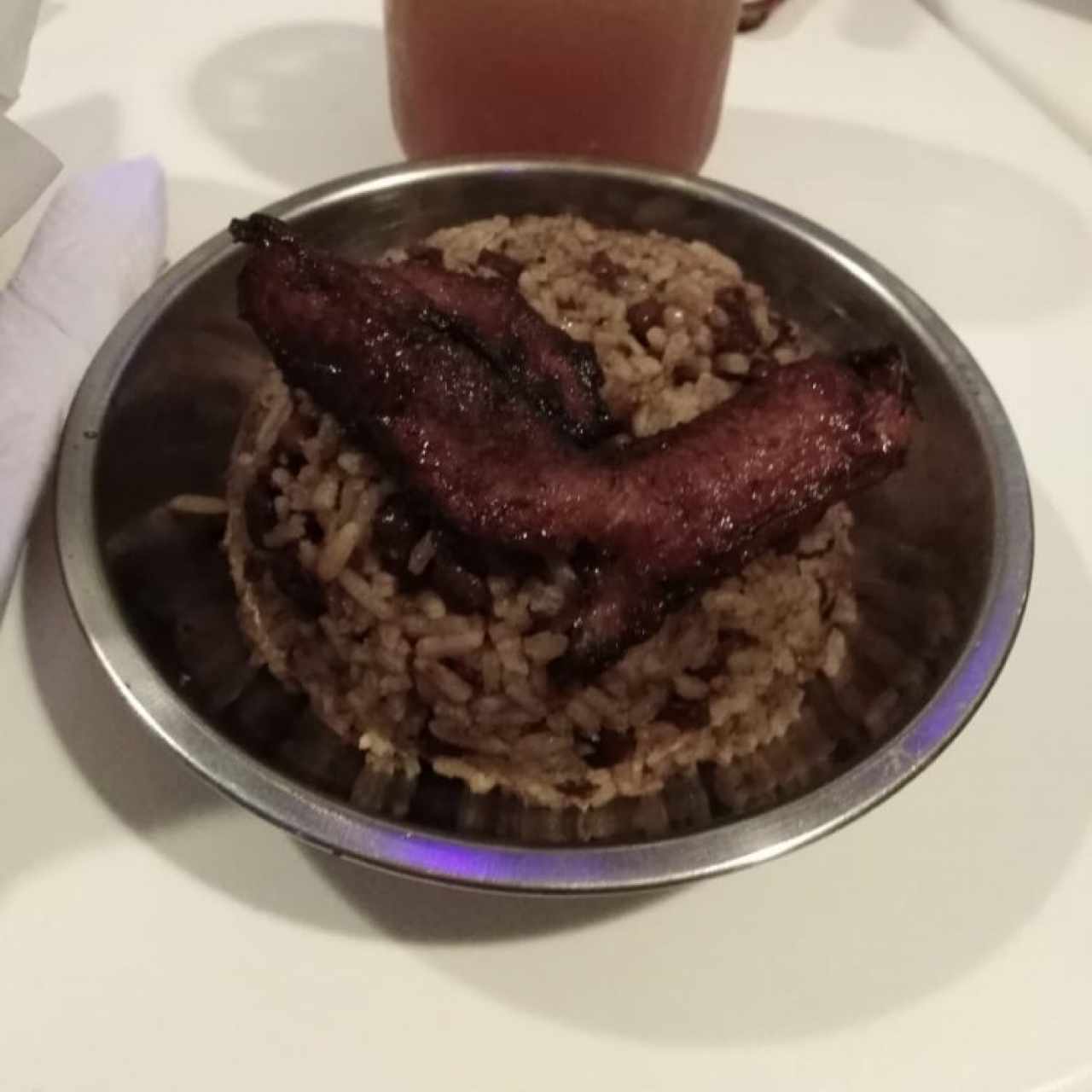 Arroz con frijoles y coco y Plátano