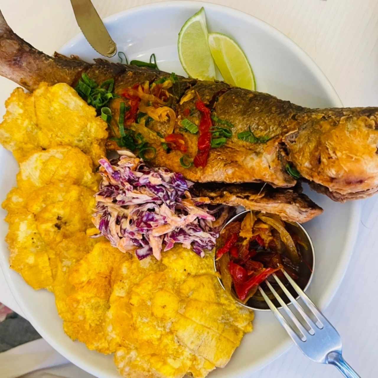 Pescado con patacones