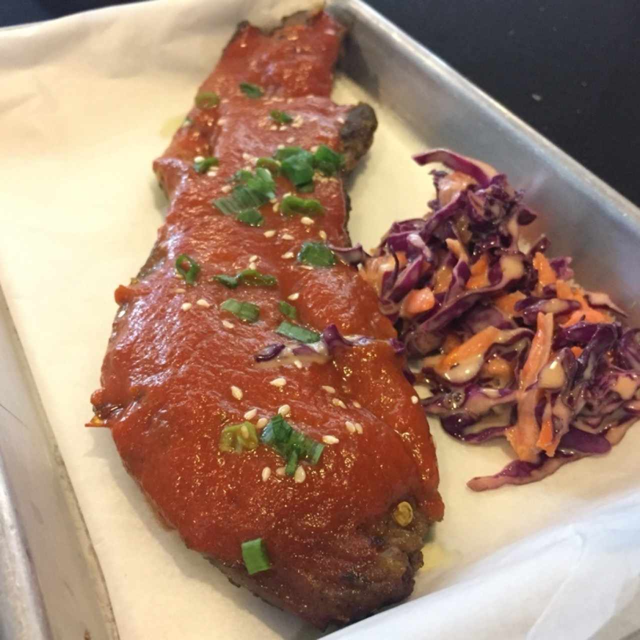 Costilla con Salsa Caribeña