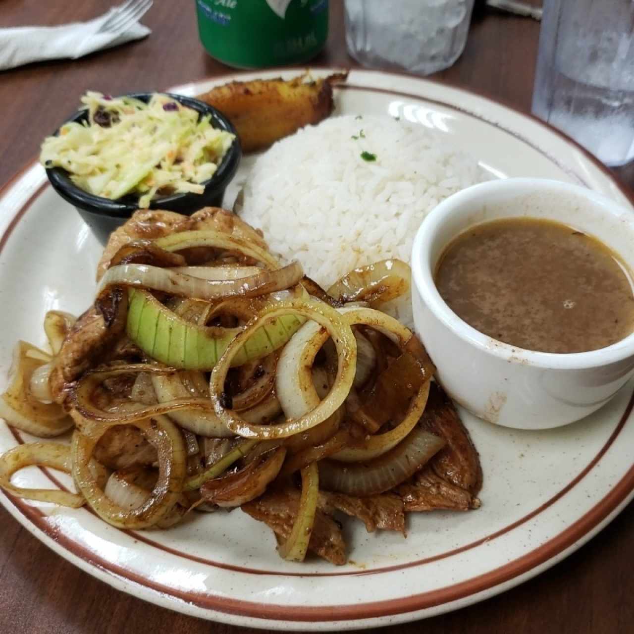 pernil encebollado