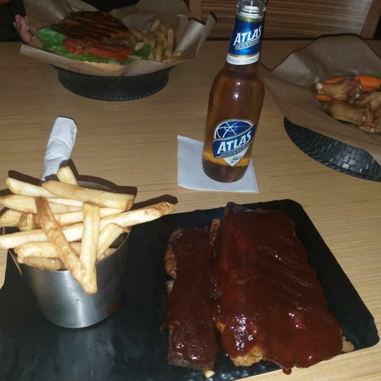 Big Ribs🍖 y pinta cerveza🍺