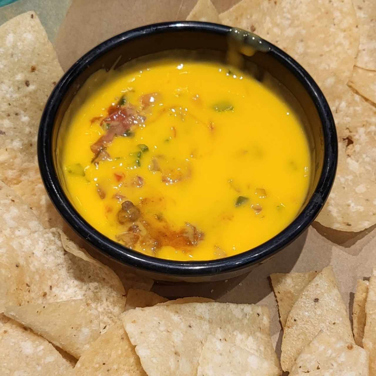 Para Compartir - Chili Queso Dip