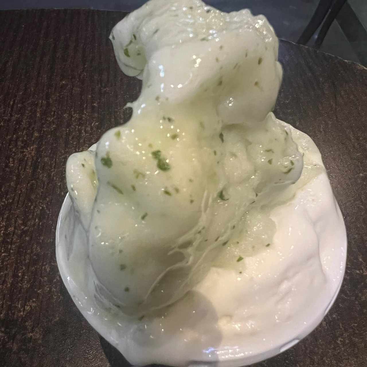 Helado de limón y coco