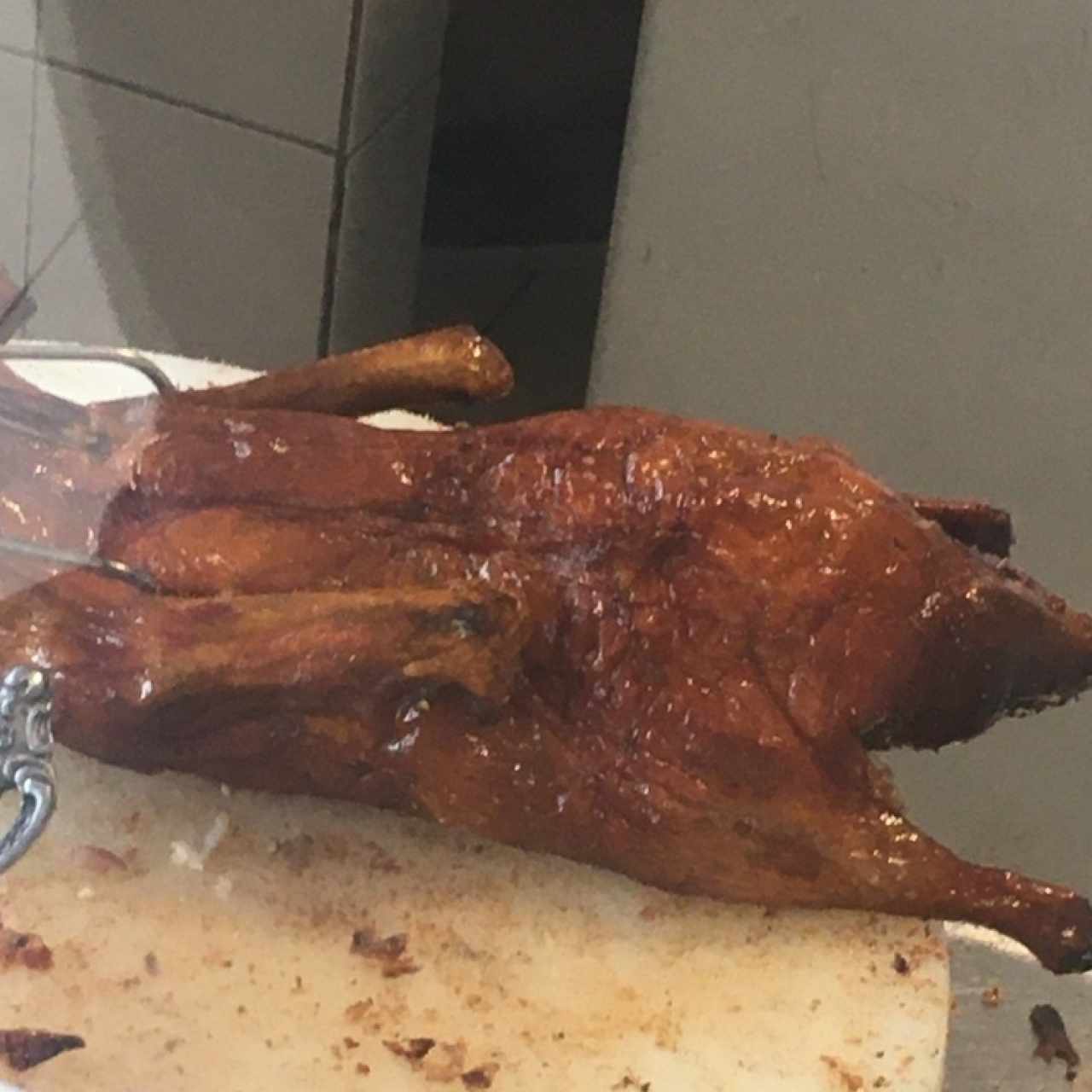 Pato asado.   Por pieza entera. 