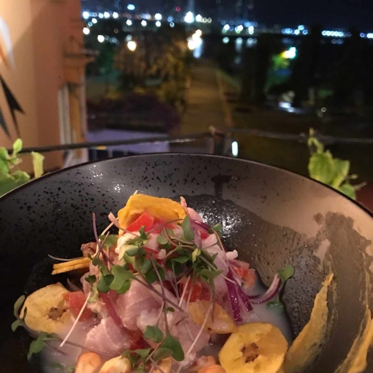 CEVICHE EN SU LECHE DE TIGRE