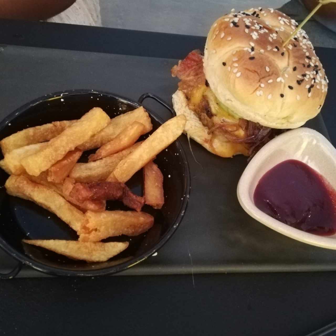 En Armonía - Hamburguesa Lazotea