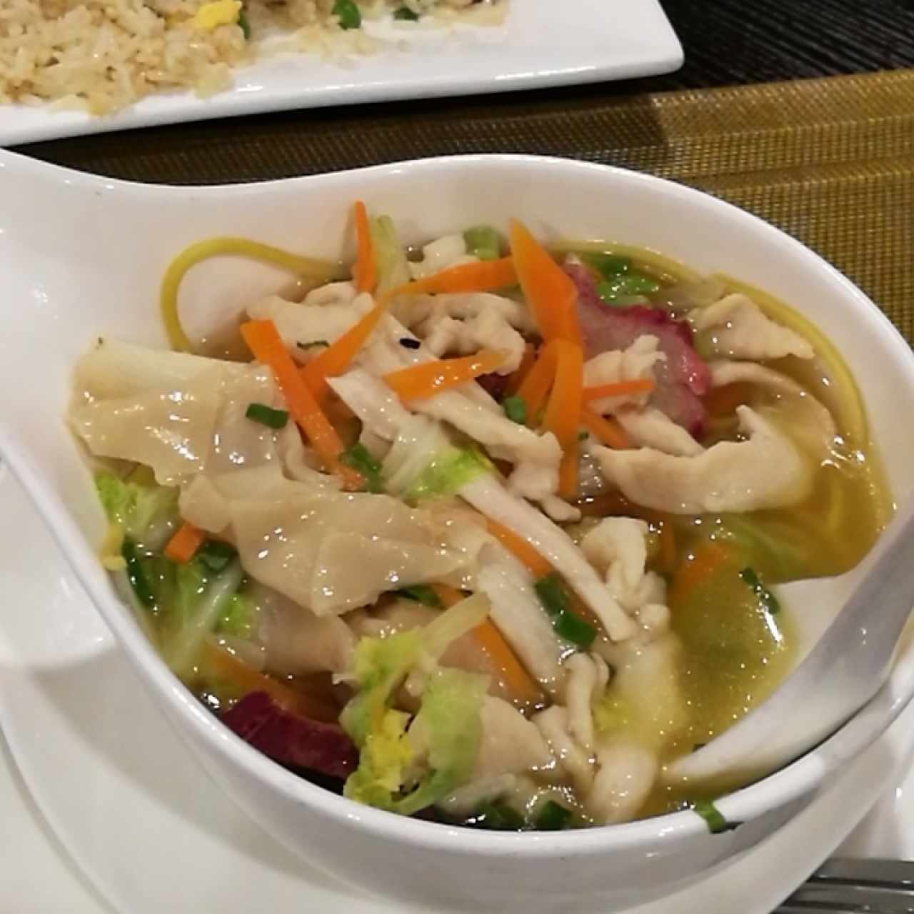 Sopa de wanton mein