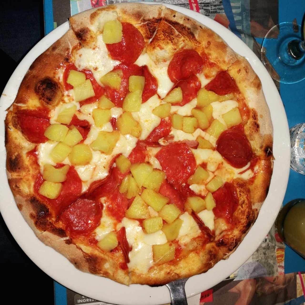 Pepperoni con extra piña