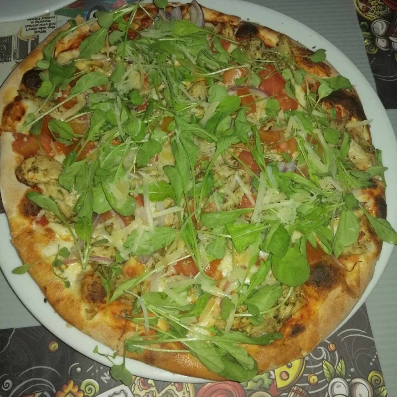 pizza de pollo al pesto