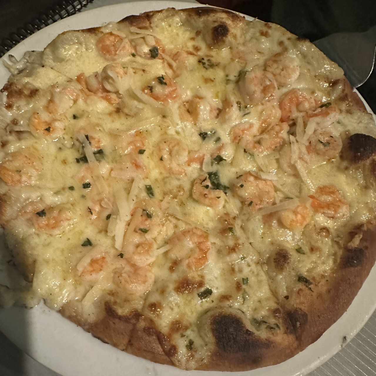 Pizza de camarones a la Parmesana