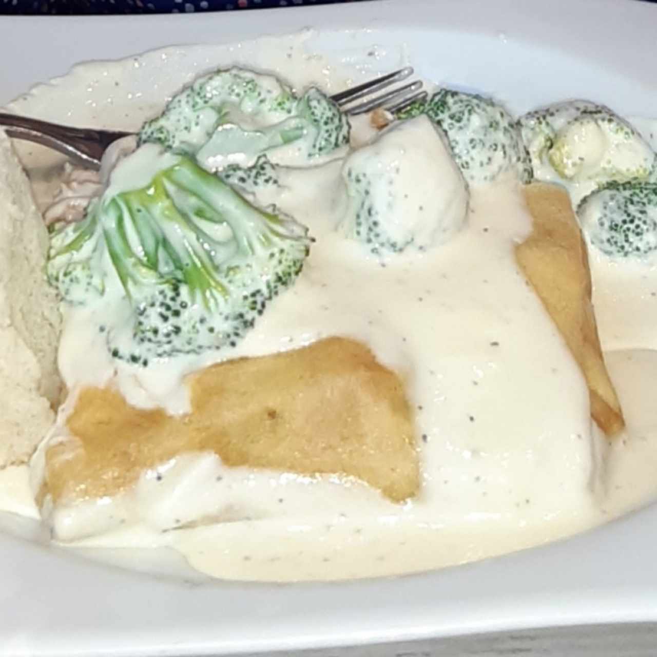 crepe con pollo y brócoli