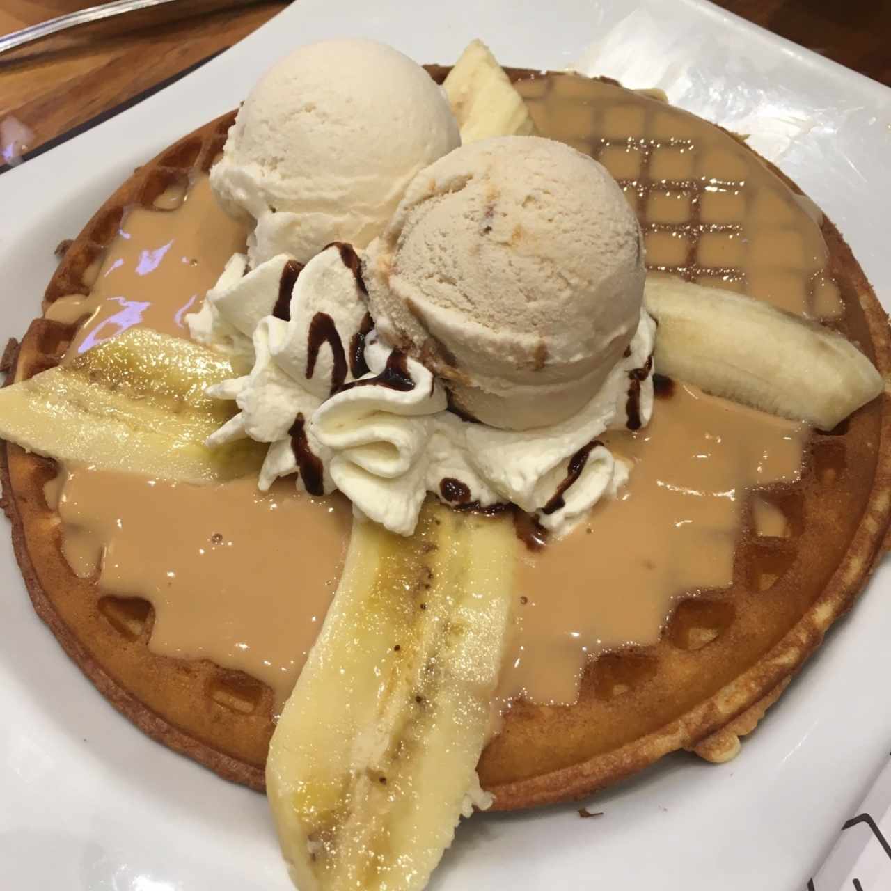 Wafle banana arequipe