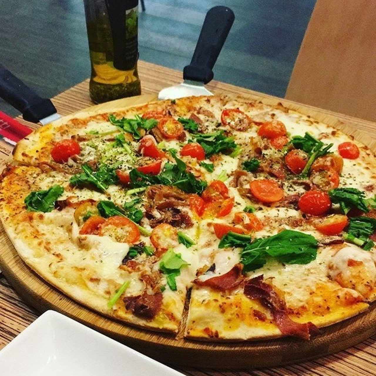 pizza mediterranea