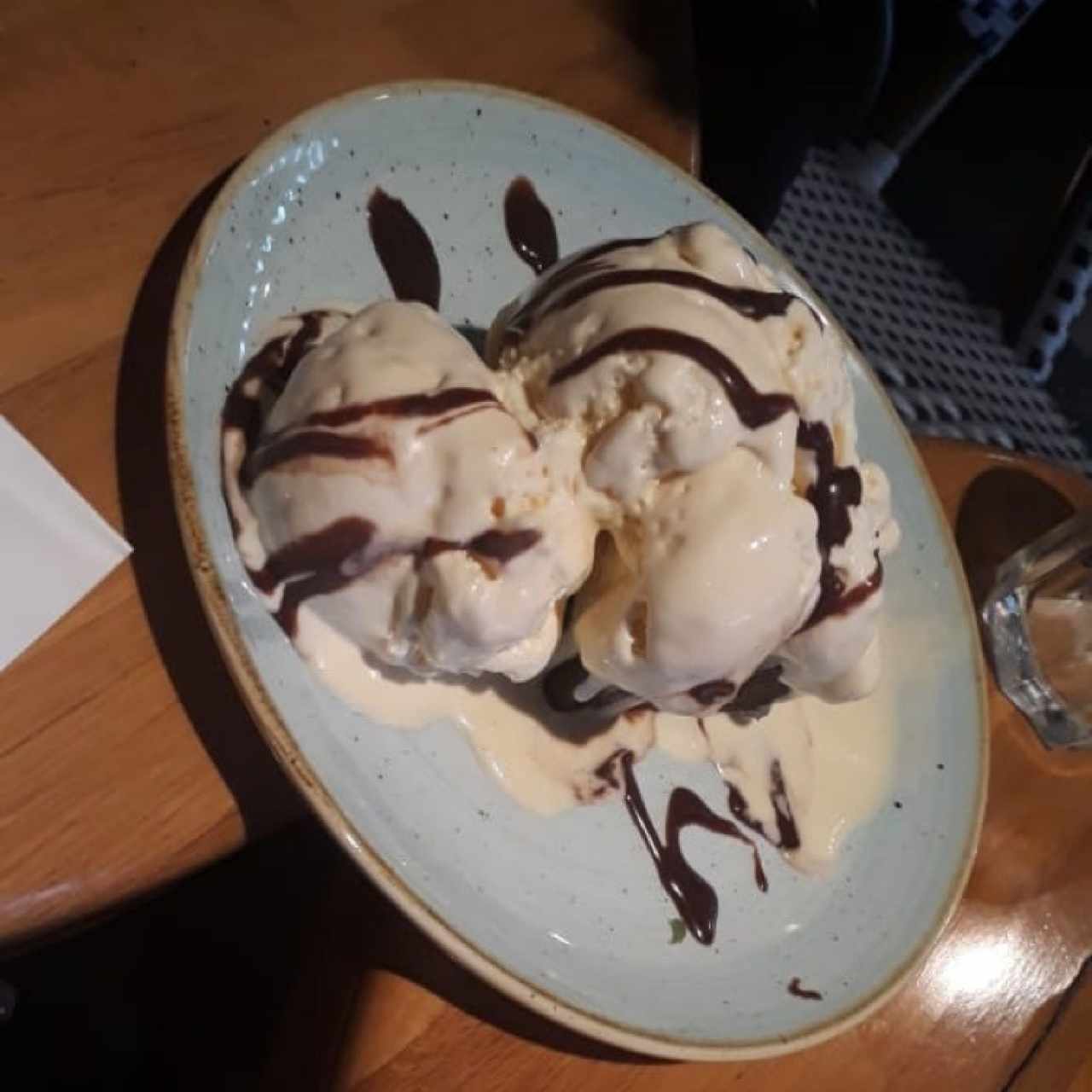 Brownie con helado