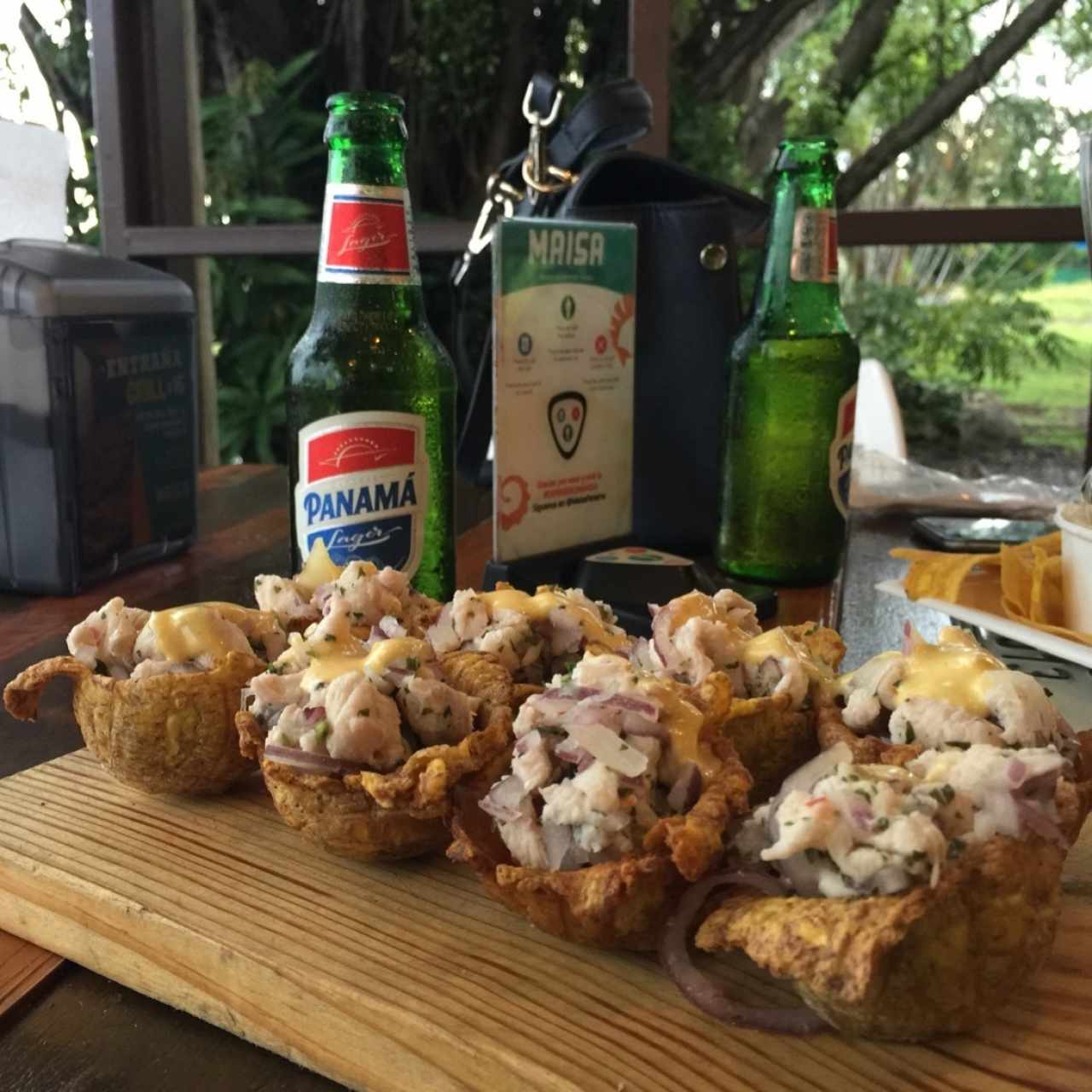 Patacones rellenos de ceviche