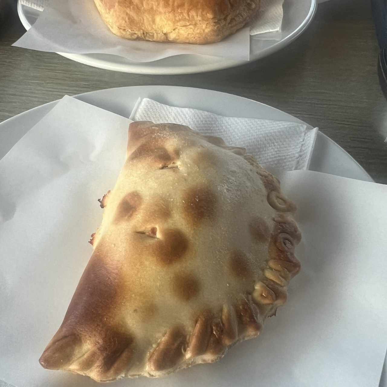 PASTELERÍA SALADA - Empanada 4 quesos