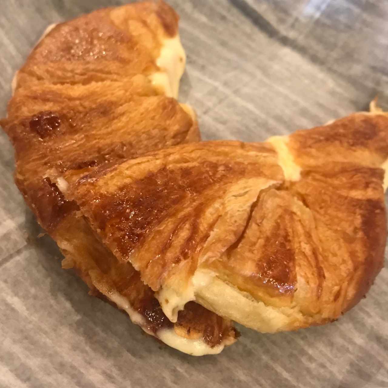 Croissant de queso