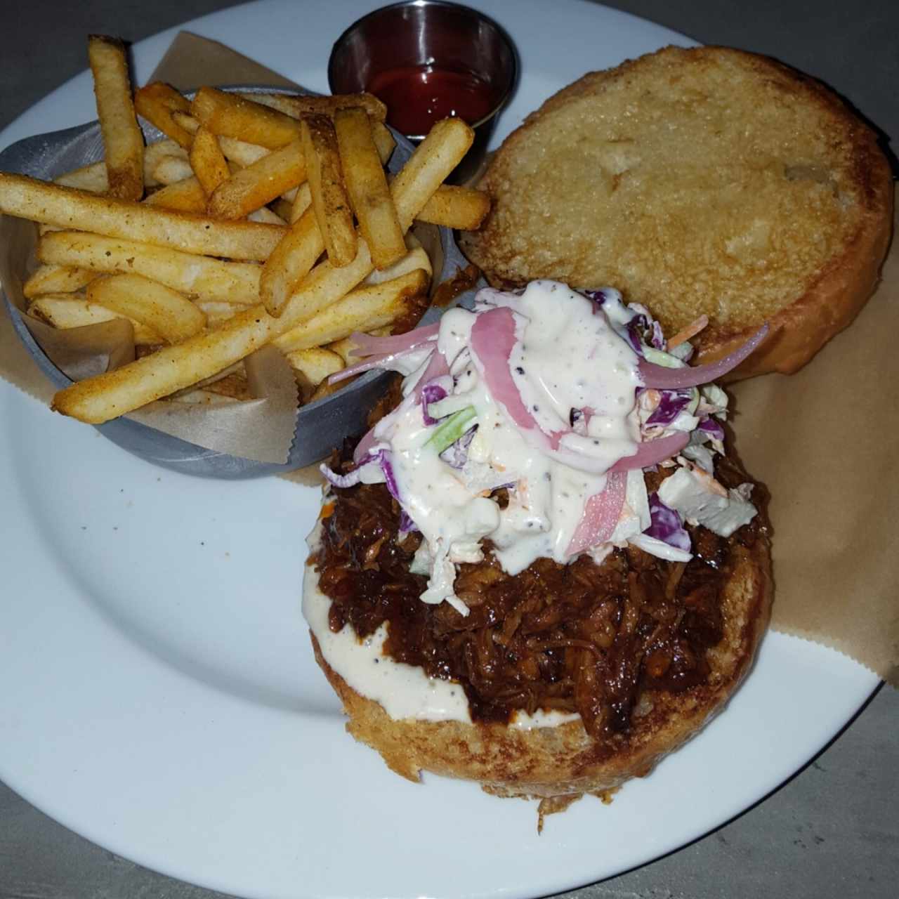 pulled pork sandwich