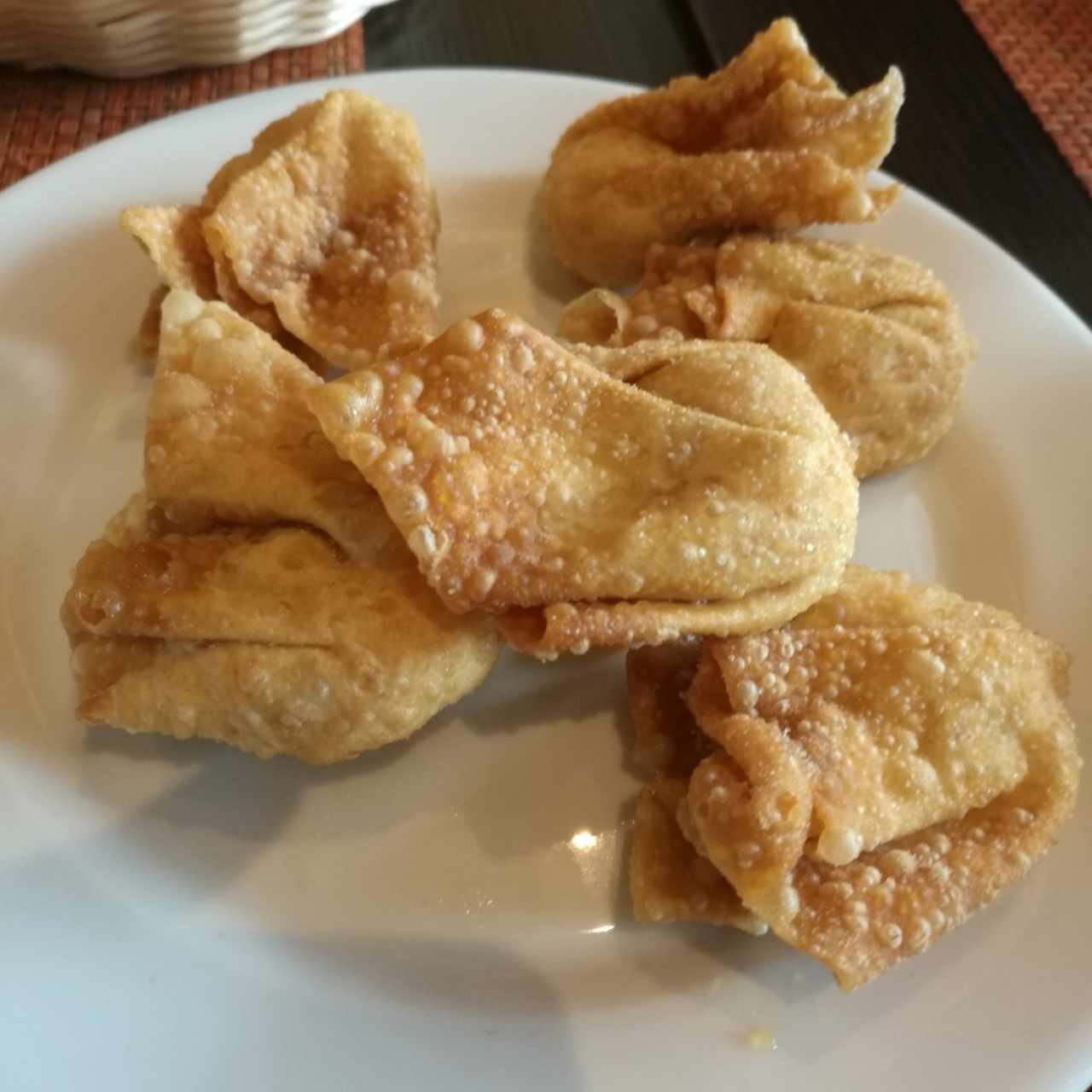 Wanton relleno de camarones (frito o al vapor)