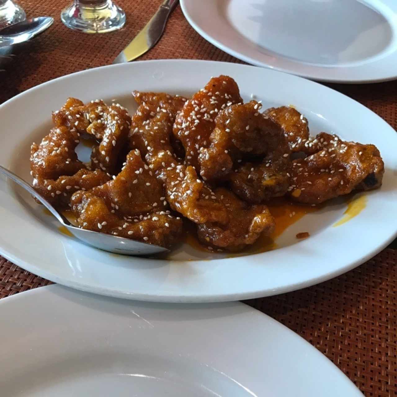 Costillas con miel y ajonjoli