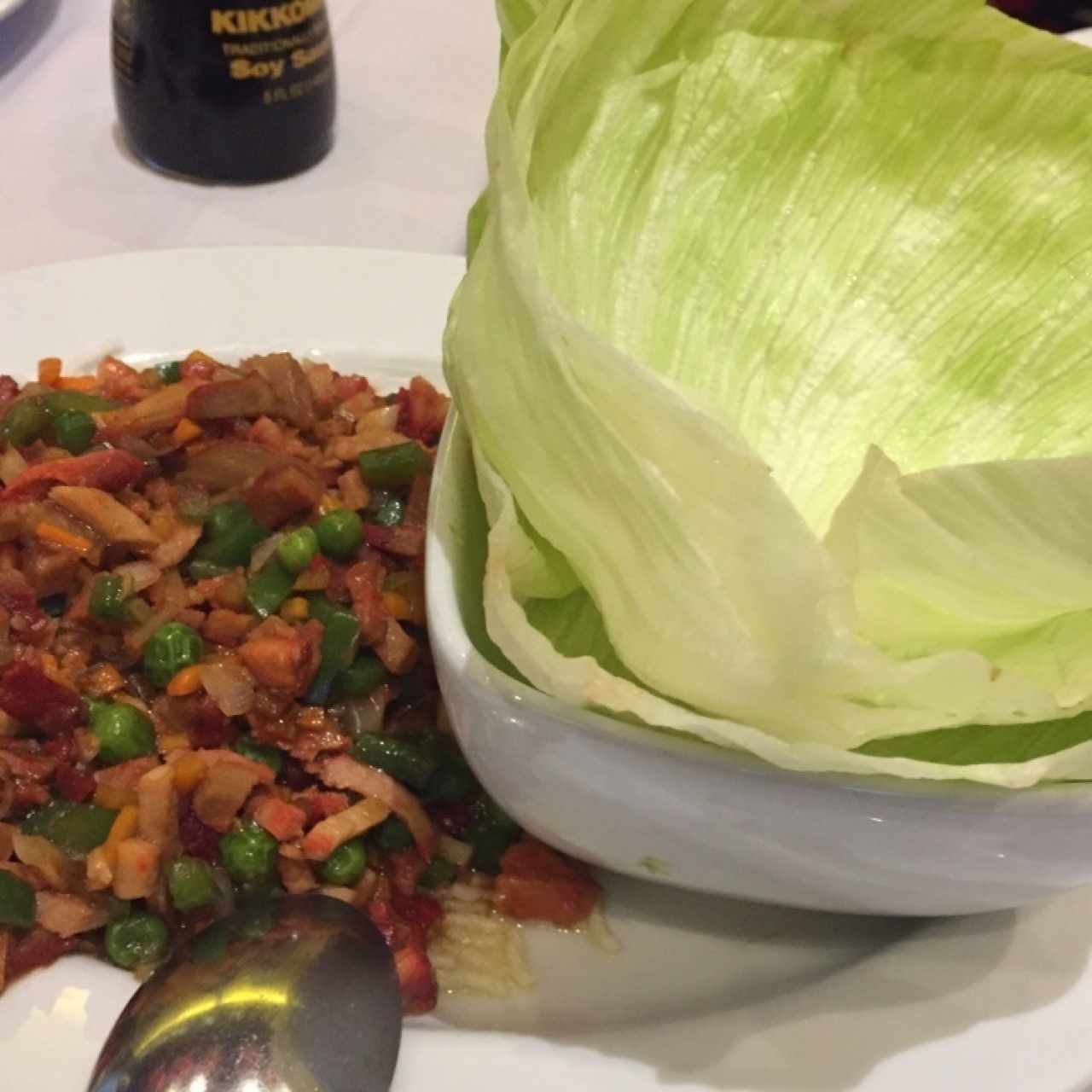 Tamal chino de lechuga con cerdo